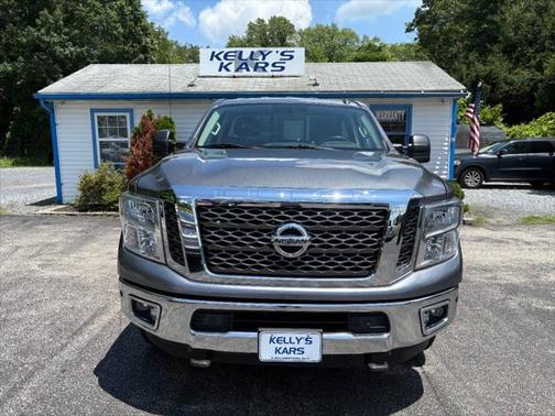 2017 Nissan Titan XD SV