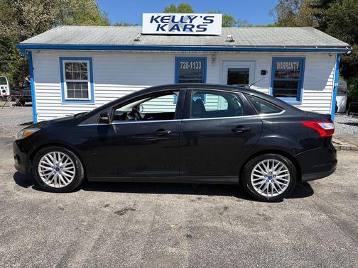 Black 2012 Ford Focus SEL