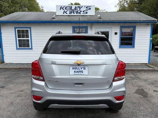 Silver Ice Metallic 2020 Chevrolet Trax LT