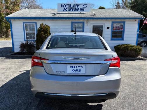 2013 Chrysler 200 LX