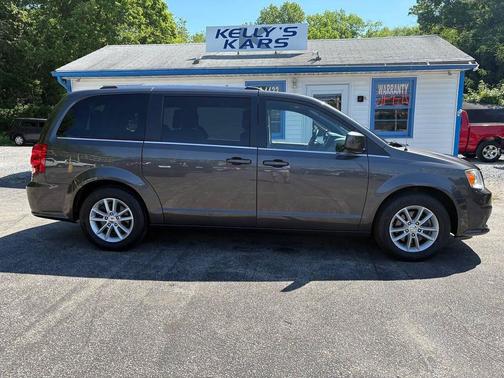 Granite Pearlcoat 2019 Dodge Grand Caravan SXT