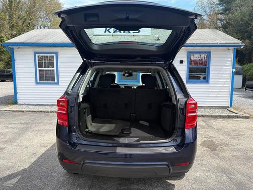 Blue Velvet Metallic 2017 Chevrolet Equinox LS