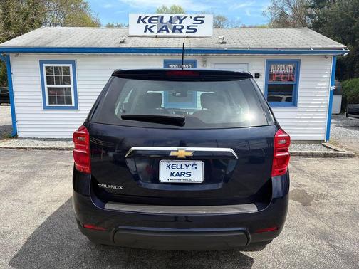 Blue Velvet Metallic 2017 Chevrolet Equinox LS