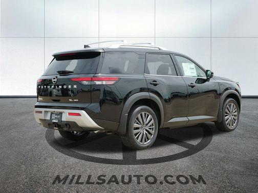 2025 Nissan Pathfinder SL 4WD