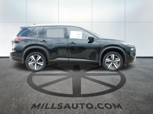 2025 Nissan Rogue SL