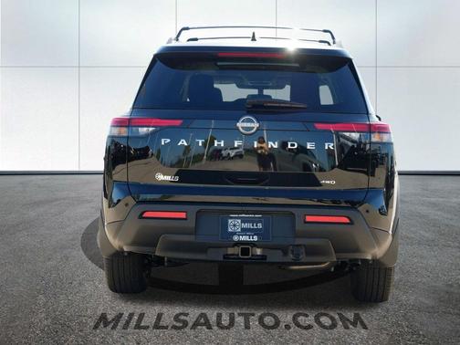 2025 Nissan Pathfinder SV 4WD