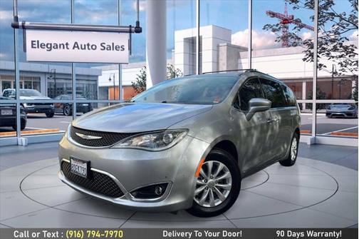 2018 Chrysler Pacifica Touring-L