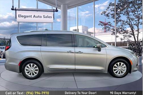 2018 Chrysler Pacifica Touring-L