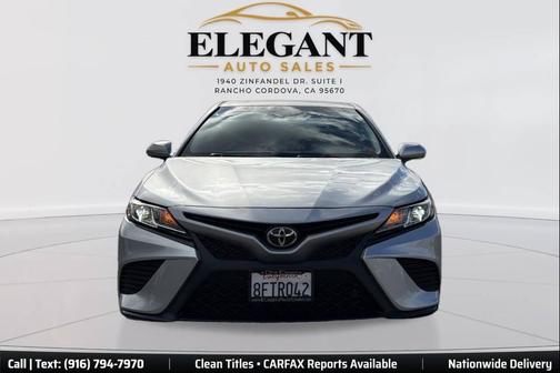 Celestial Silver Metallic 2018 Toyota Camry SE