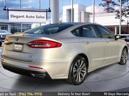 Ingot Silver Metallic 2019 Ford Fusion SE