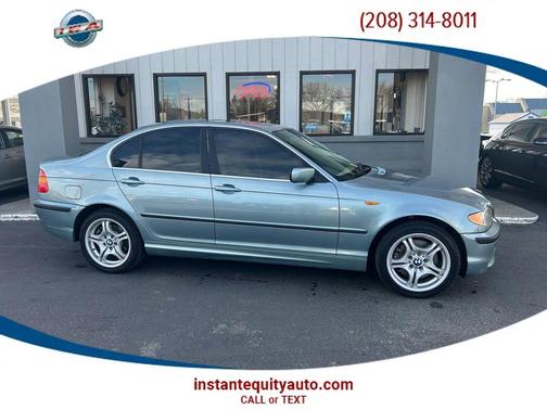 2002 BMW 330 330xi AWD Sedan 4D