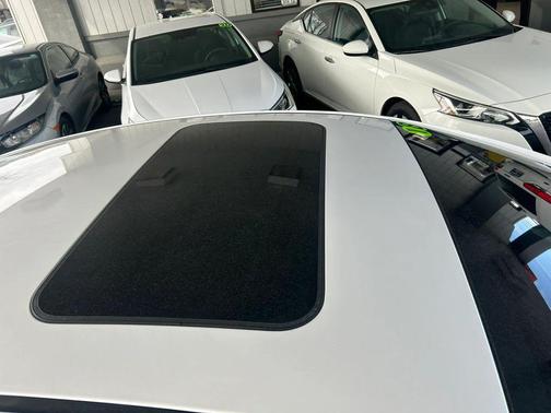 Snow White Pearl 2018 Kia Forte EX