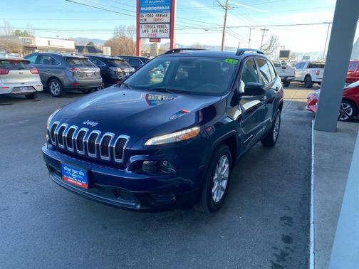 2016 Jeep Cherokee Sport