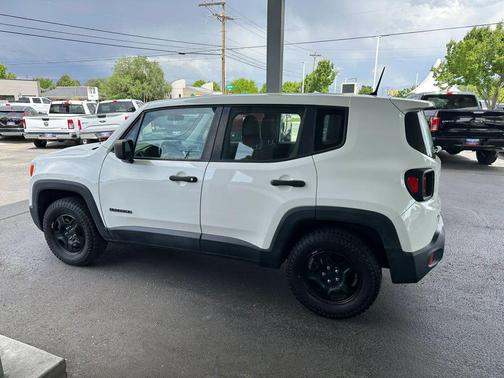 Alpine White 2018 Jeep Renegade Sport
