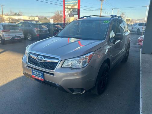 2015 Subaru Forester 2.5i