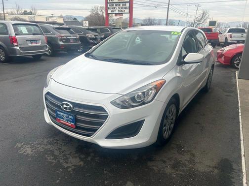 2017 Hyundai Elantra GT Base