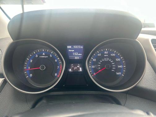 2017 Hyundai Elantra GT Base