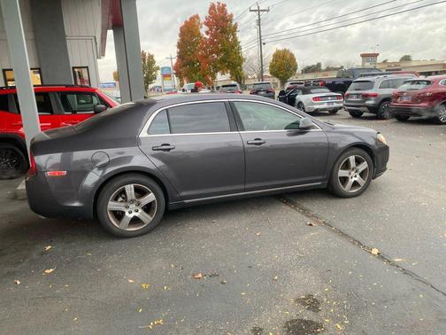 2011 Chevrolet Malibu 2LT