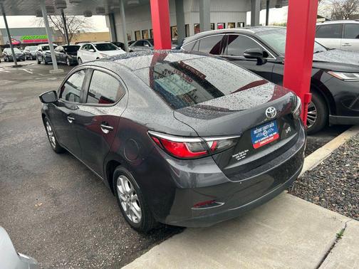 2017 Toyota Yaris iA Base