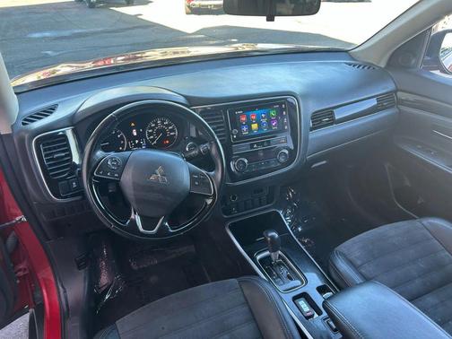 2019 Mitsubishi Outlander SEL