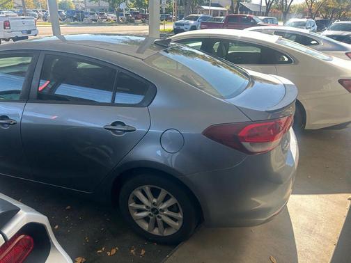 2017 Kia Forte S