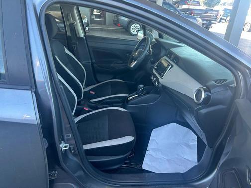 2021 Nissan Versa 1.6 SV