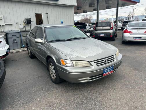 1999 Toyota Camry LE V6