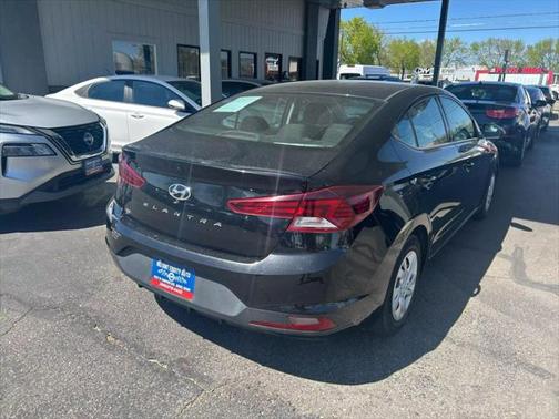 2020 Hyundai ELANTRA SE