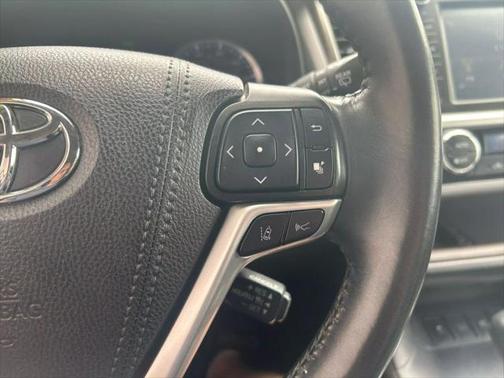 2019 Toyota Highlander Hybrid Platinum