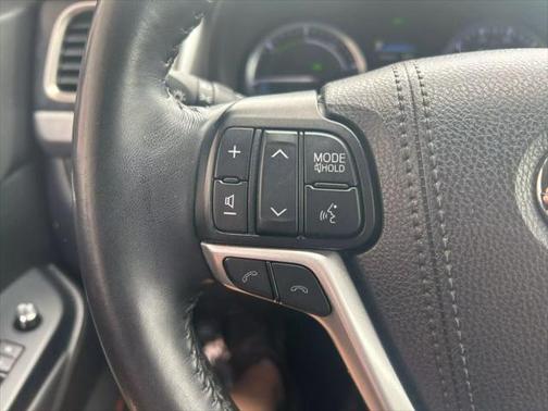 2019 Toyota Highlander Hybrid Platinum