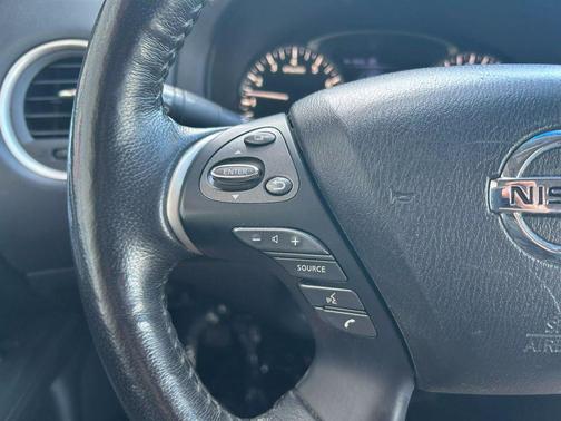 2020 Nissan Pathfinder SL 4WD