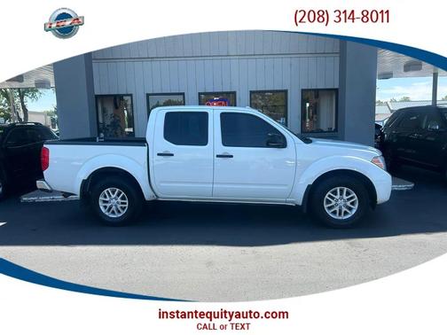 Glacier White 2017 Nissan Frontier SV