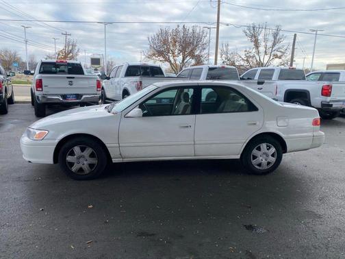 2000 Toyota Camry LE