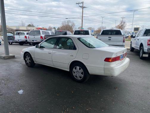 2000 Toyota Camry LE