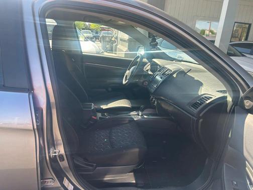 Alloy Silver Metallic 2024 Mitsubishi Outlander Sport 2.0 S