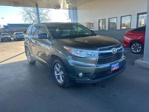 2015 Toyota Highlander LE