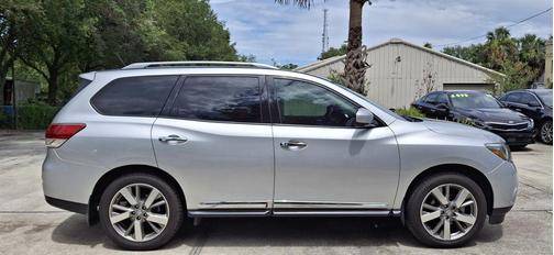 2013 Nissan Pathfinder Platinum