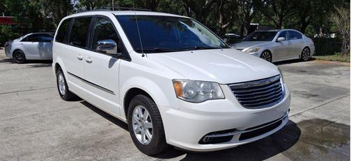 2012 Chrysler Town & Country Touring-L