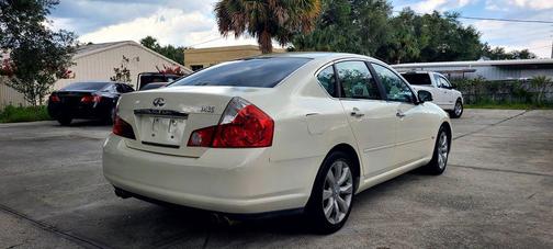 2006 INFINITI M35 Base