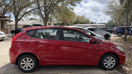 2013 Hyundai Accent GS