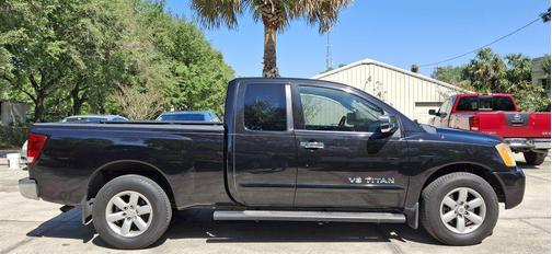 2010 Nissan Titan SE