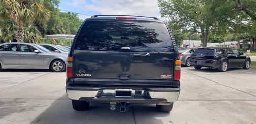 2006 GMC Yukon SLE