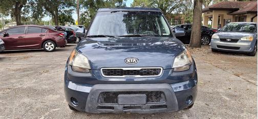 2011 Kia Soul +