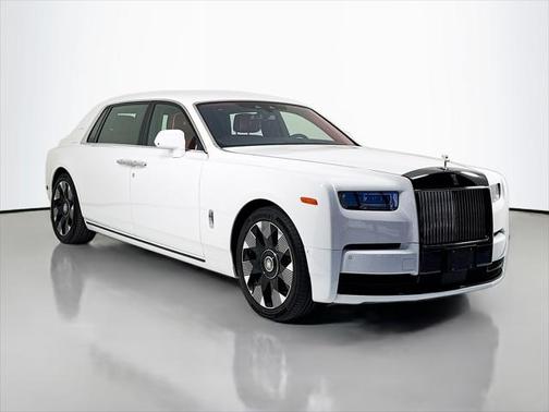 2024 Rolls-Royce Phantom EWB
