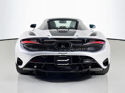 2026 McLaren 750S Base
