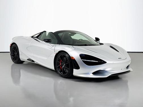 2026 McLaren 750S Base