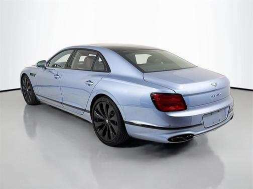 2022 Bentley Flying Spur V8