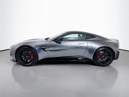 2026 Aston Martin Vantage Base