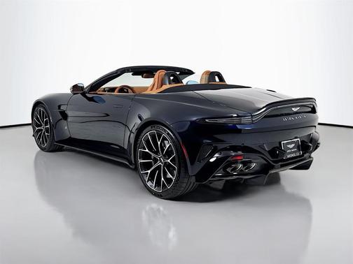 2026 Aston Martin Vantage Base