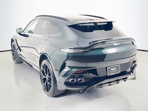 2026 Aston Martin DBX 707
